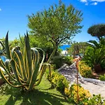 Grand Le Rocce Hotel