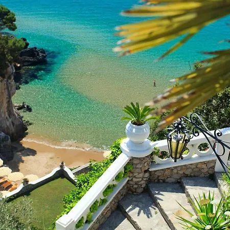 Grand Le Rocce Hotel