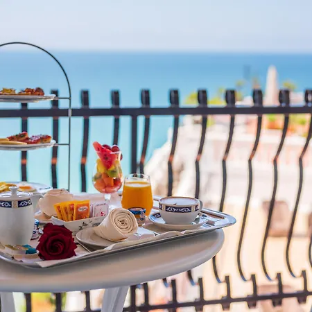Hotel Grand Le Rocce 4*