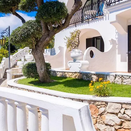 Grand Le Rocce Hotel