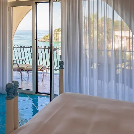 Hotel Grand Le Rocce 4*