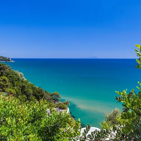 Grand Le Rocce 4*