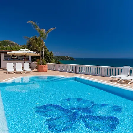 Grand Le Rocce 4* Гаэта