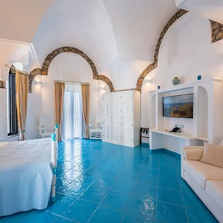 Grand Le Rocce Hotel