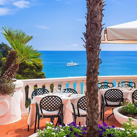 Grand Le Rocce Отель 4*