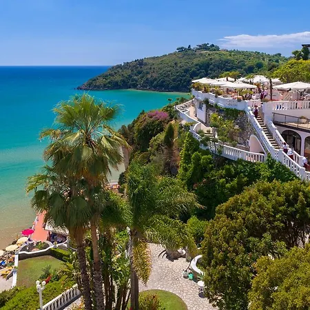 Grand Le Rocce 4*